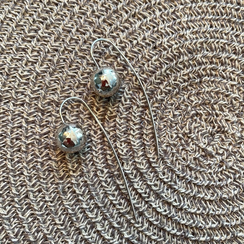Sterling silver ball earrings - Picture 2 of 2